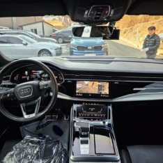 AUDI Q8 55 TFSI QUATRO
